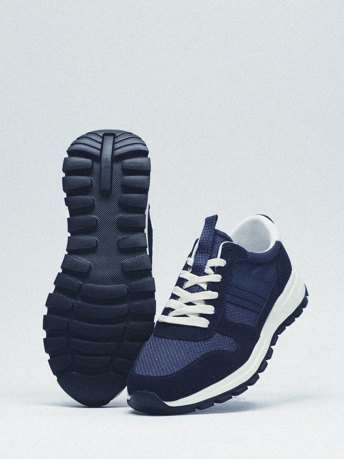 Casual shoes